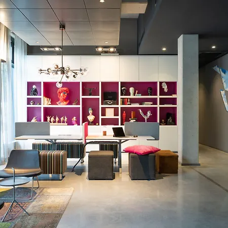 Moxy Frankfurt Airport-2